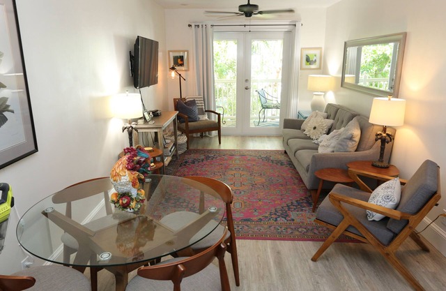 The Palms.A beautiful space in the perfect place.