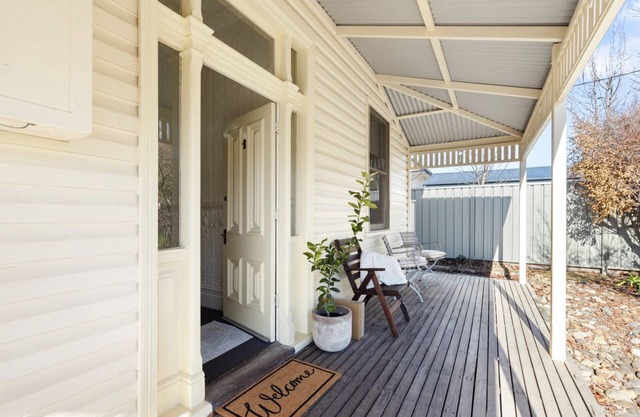 The Parade - Mansfield - Sleeps 8