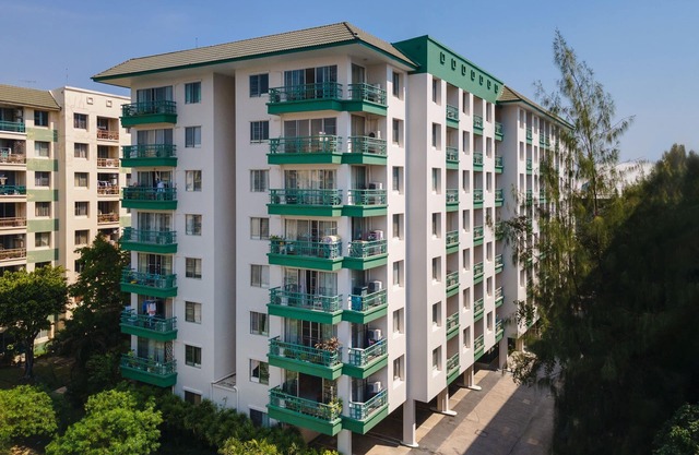 The Parkland Bangna Next MRT Station