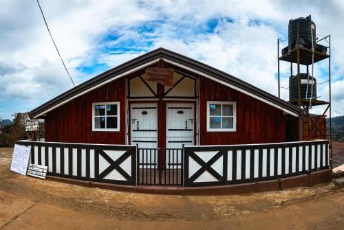 The paulwood cabana and Bungalow