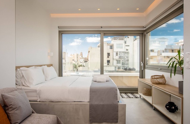The Penthouse. Central apt. with magnificent view.