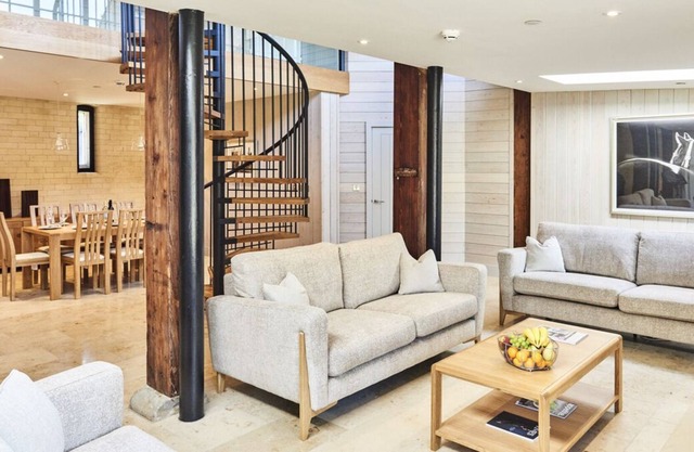 The Peppercorn - Three Bedroom Apartment, Sleeps 6