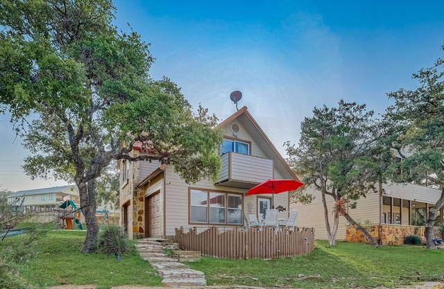 The Perch on Lake Buchanan Dam | Loft in Burnet
