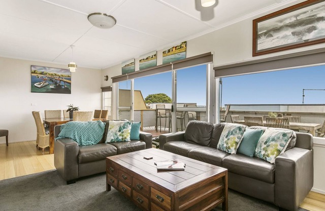 THE PERFECT BEACH HOUSE- MCCRAE