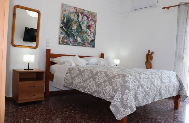 The Perfect City Apartment in Ierapetra nWe can accommodate up to 3 adults.n