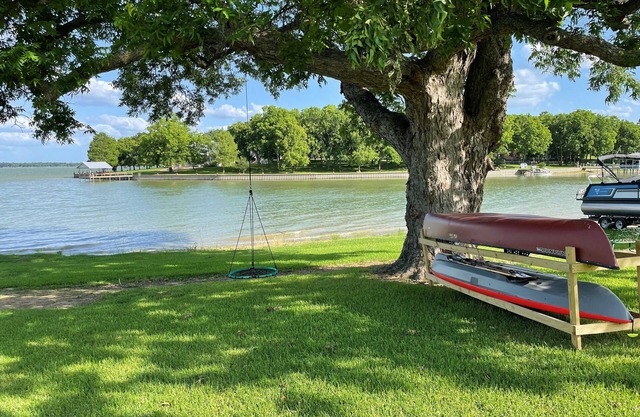 The Perfect Family Lake House on Richland-Chambers Reservoir