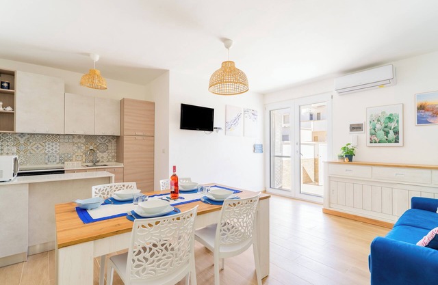 The Pesciolino beacHouse - house by the sea, 400 meters from the beach!
