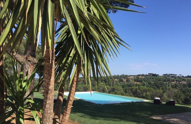 The Pia Park is an oasis in the green inside the city of Rome - entire villa