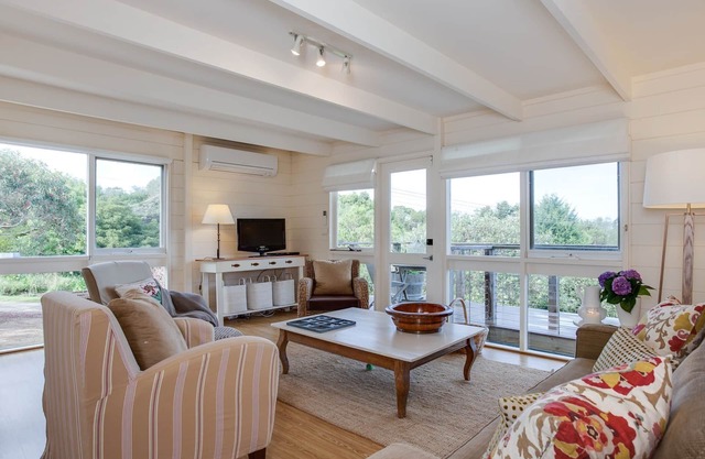 The Pines Holiday House