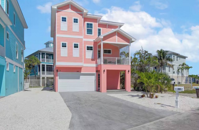 The Pink Pearl: Chic beach house with Gulf access & sunset views—ideal Fort Myers Beach escape!