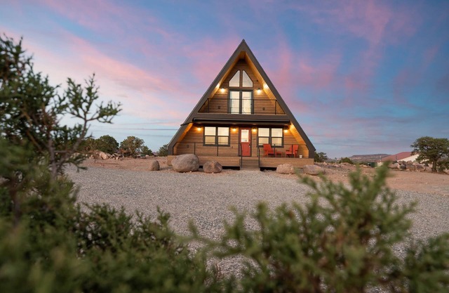 The Pinyon House With Excellent Views