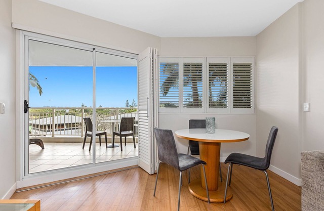 The Pool Resort Kingscliff - 2B Dual Key (7203/04) - Holiday Management Co.