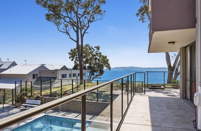 The Poplars, 2,36 Magnus Street - Comfortable Unit With Air Conditioning and Wi-Fi