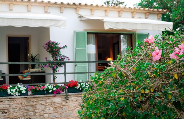 The Pretty Beach House (Cala Llombards)