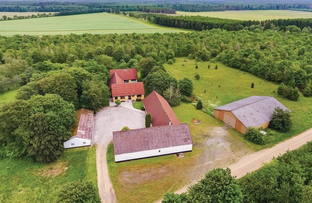 The property is located in the 'Lake Highlands', west of the charming Silkeborg on a large secluded