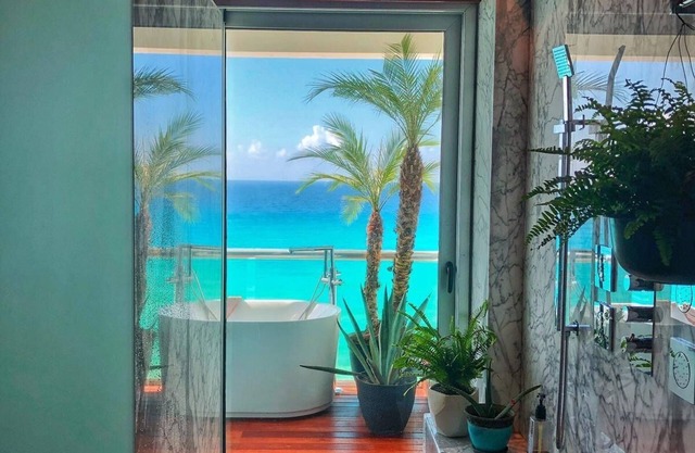 The Quarry Cancun- luxury oceanfront studio