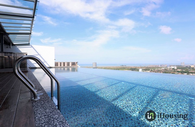 The Quartz Residence By I Housing