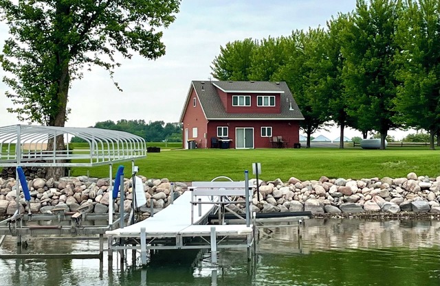 The Red Cabin on Long Lake