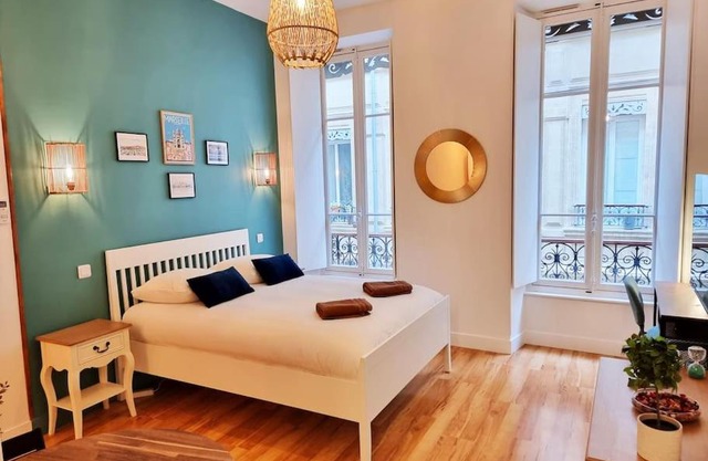 The Republik - Studio Haussmannien près du panier