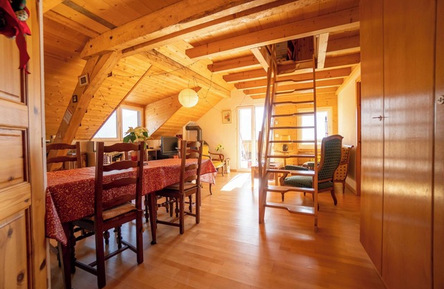 The Résidence Beau-Séjour is located 150m from the centre of the village of Gryon and 500m from the
