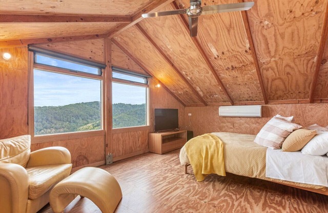 The Reverie Barn - Sauna & Views