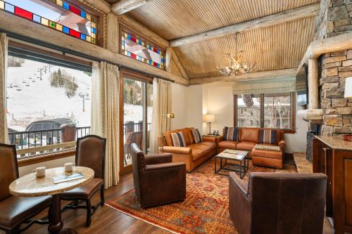 The Ritz-Carlton Club, 3 Bedroom Penthouse 4302, Ski-in & Ski-out Resort in Aspen Highlands