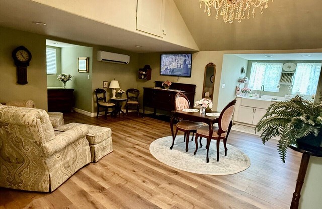 The Rose Cottage at The Carriage House