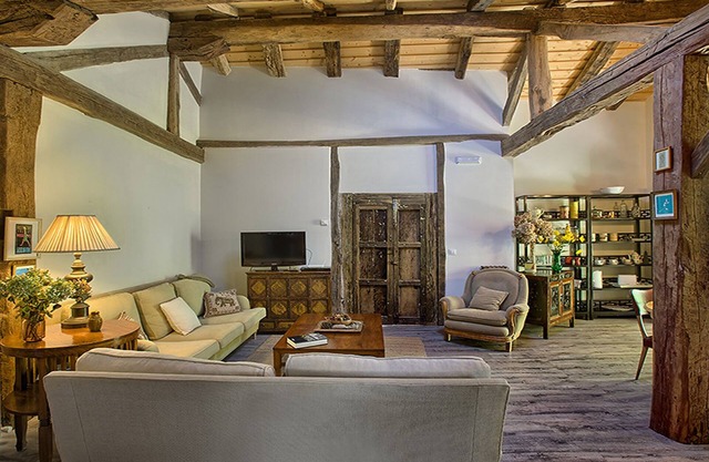 The Rural Apartment - Maria's Rural House