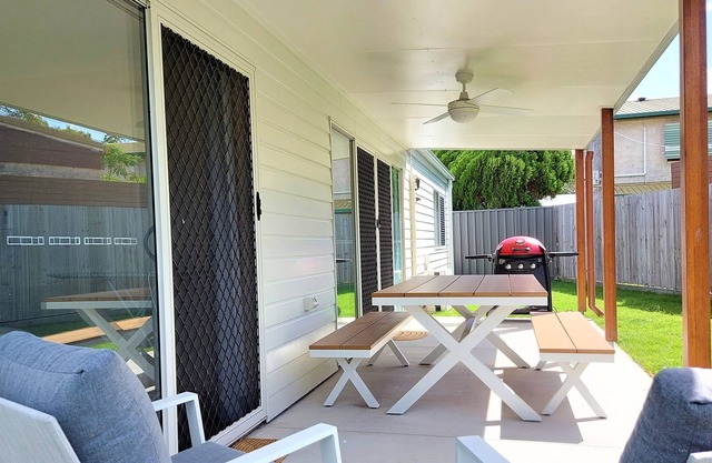 🧜‍♀️ The Salty Mermaid - new house under 100m to Torquay Beach 🏝