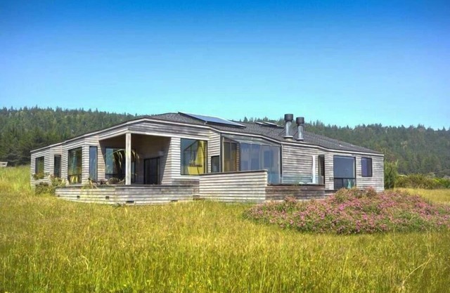 The sand and surf are never far from this beach house!