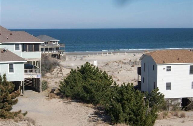 The SandMix Luxurious Home with Great Ocean & Sound Views. . 4x4 Section