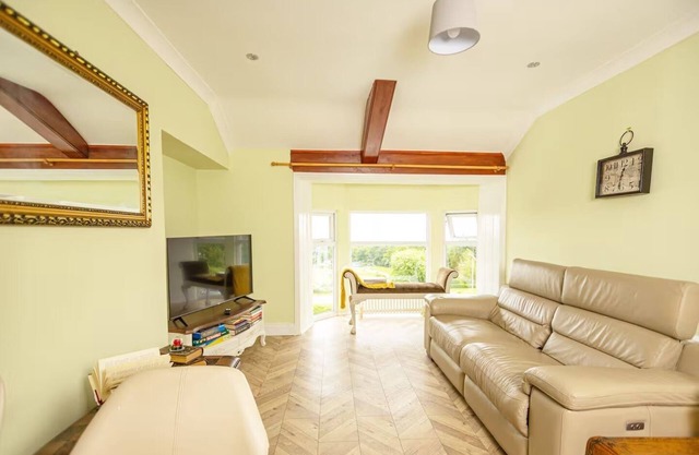 The Seaview - Panoramic Coastal Views, 2 bed South Shields Apartment
