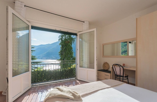 The Secret Lake View