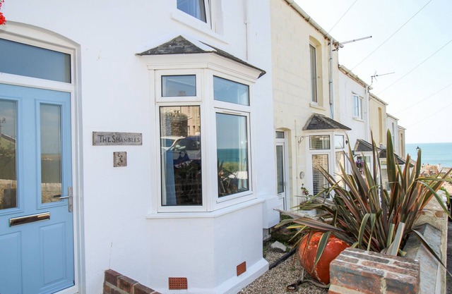 THE SHAMBLES, family friendly, with a garden in Fortuneswell