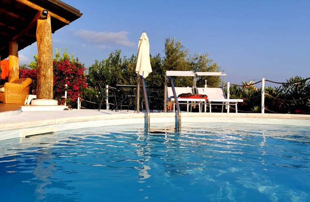 The Shell House with private pool - 1 Km from the beach