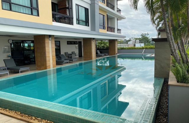 THE SHINE, 1 bedroom executive suite Night Bazaar area