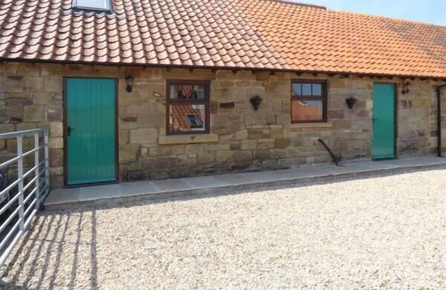 THE STABLE, pet friendly, character holiday cottage in Aislaby