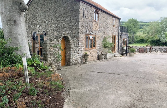 The Stables, Ground Floor