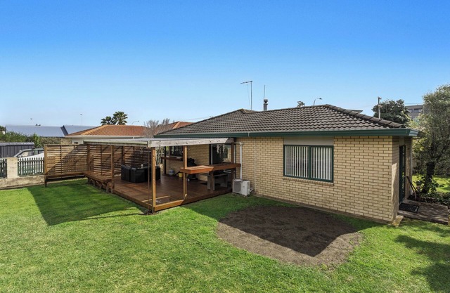 The Sun Trap - Ohope Beach Holiday Home
