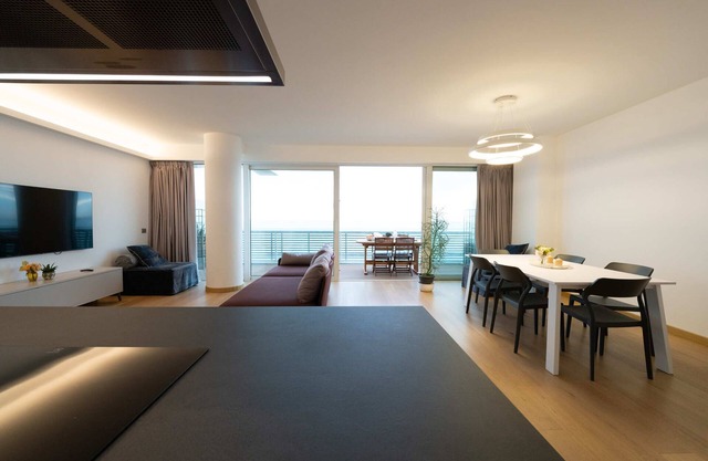 The terrace on the sea-front-parking area-90sqm