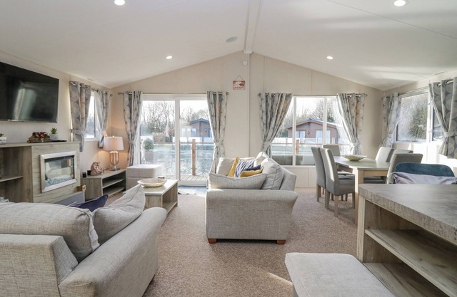 The Three Bears Lodge, Coniston Drive 11