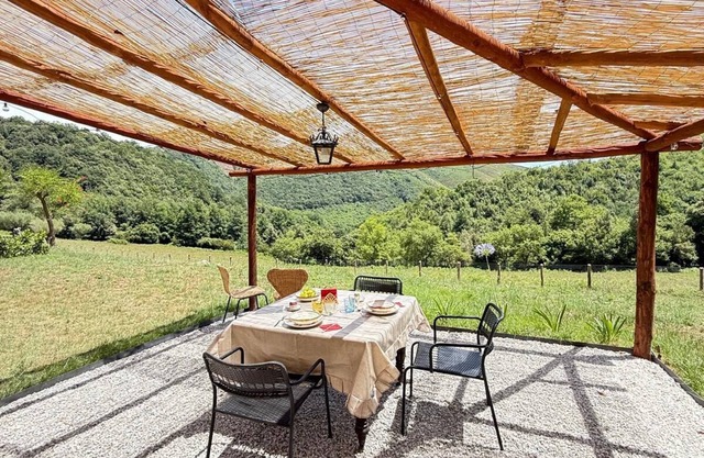 The Three Barnyards - La VIP. Small beautiful house in pure nature