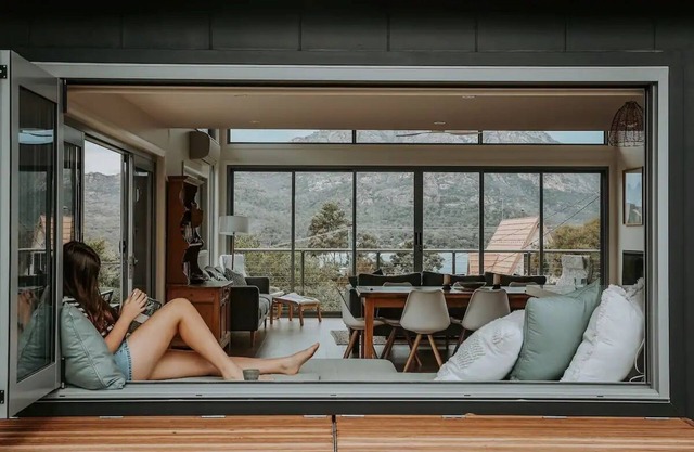 The Tides - Luxury Accommodation in Coles Bay