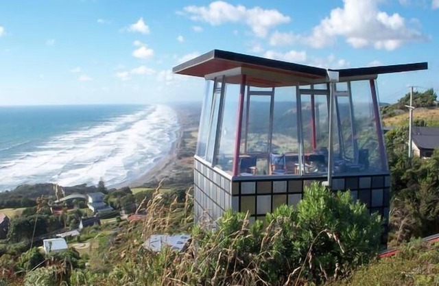 The Tower House, Muriwai Beach