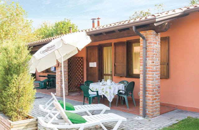 The town of Iseo is located directly on the shores of the homonymous Lake Iseo, 30 km east of the hi