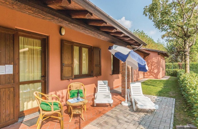 The town of Iseo is located directly on the shores of the homonymous Lake Iseo, 30 km east of the hi