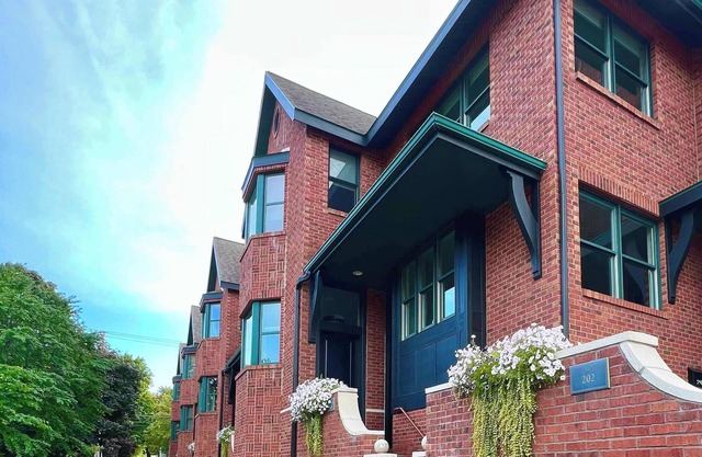 The Townhouse in the Heart of Traverse City