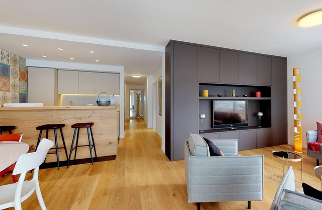 The traditional residential building "Au Reduit" is located in the heart of St.