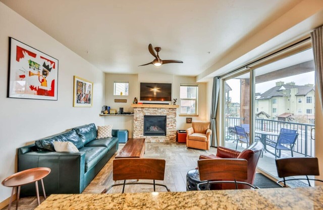 The Trailhead | Beautifully Furnished Modern Condo In Downtown Winter Park