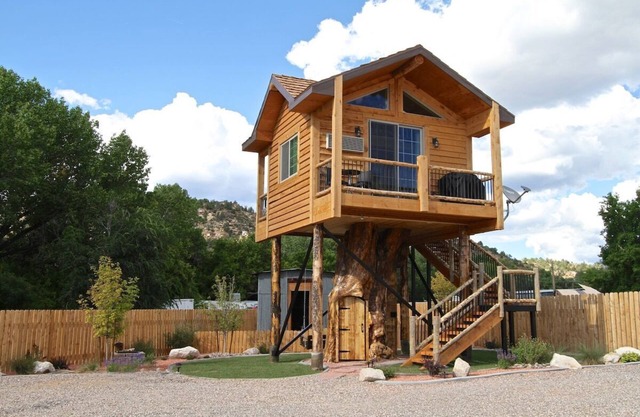 The Treehouse Summary